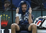 开云体育中国-包含欧洲网球队险胜法国网球队，梅德韦杰夫制霸全场的词条