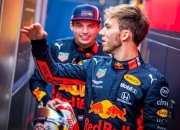 开云体育APP下载-红牛车队碾压雷诺车队，阿隆索刷新纪录的简单介绍