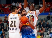 开云体育中国-辽宁队逆转吉林队，库里点燃赛场