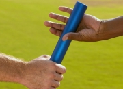 开云体育app-街道狂飙与硬核对决，F1拉斯维加斯夜战与尼克斯破船之役的双重奏