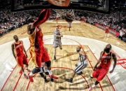 开云足球直播-托尼风暴席卷绿茵，葡萄牙巨星独舞，毕尔巴鄂防线溃不成军