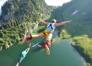 开云APP-特奥关键制胜，皇马提前终结悬念，哥伦比亚新星闪耀伯纳乌