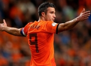 开云足球直播-德甲争冠战焦点战与76人压制活塞，竞技体育中的唯一性较量