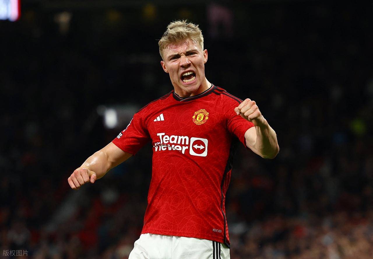 曼联完胜那不勒斯，博格巴绝境逆转