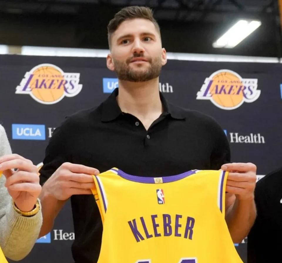 湖人险胜篮网B队，克莱爆发神勇