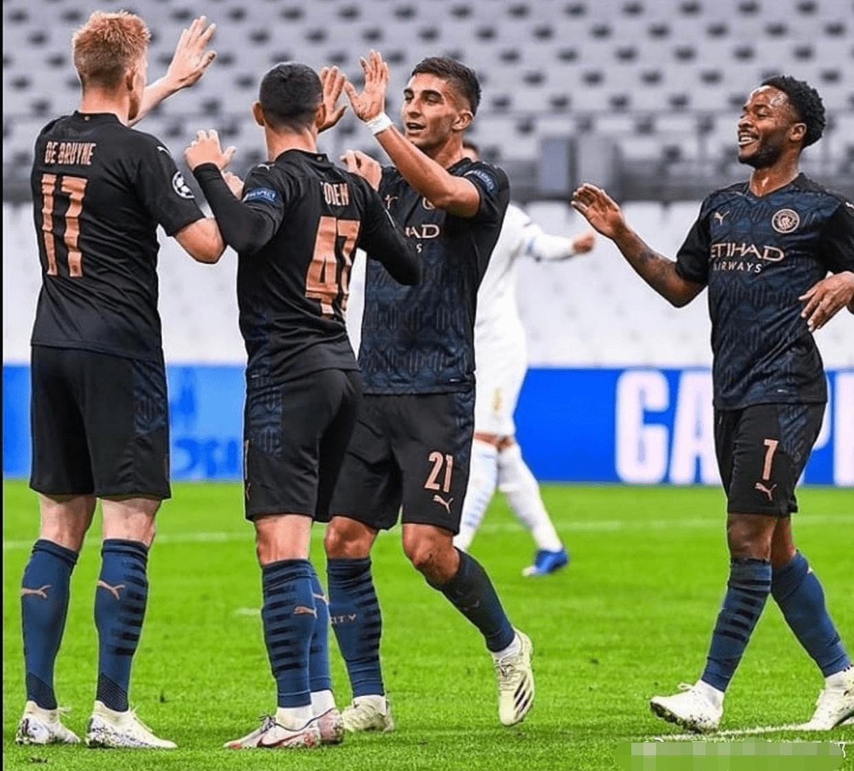 关于拜仁力克塞内加尔，费兰·托雷斯送出助攻的信息