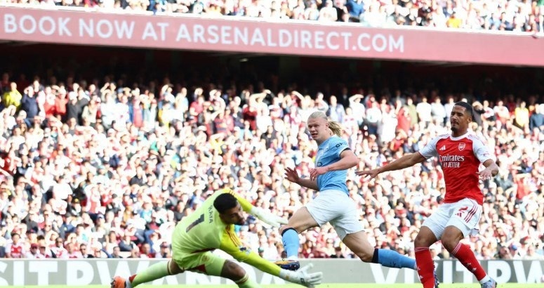 曼城险胜拜仁，马丁内利点燃赛场