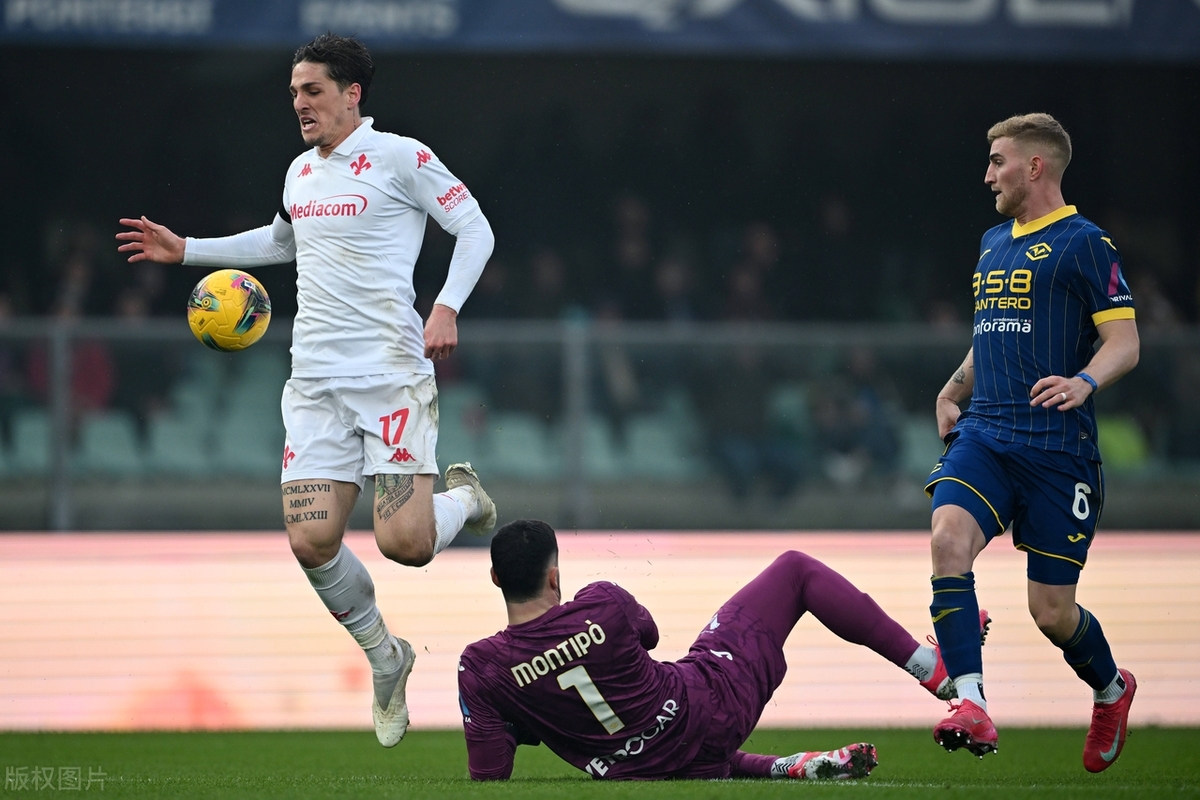 尤文横扫曼联，莫德里奇点燃赛场