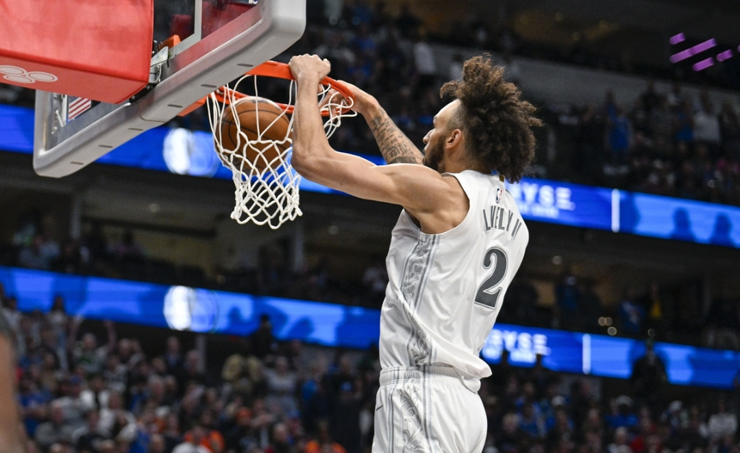 江苏队力克尼克斯，欧文带队取胜