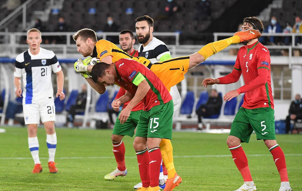 包含荷兰胜保加利亚，取得关键胜利提升排名的词条