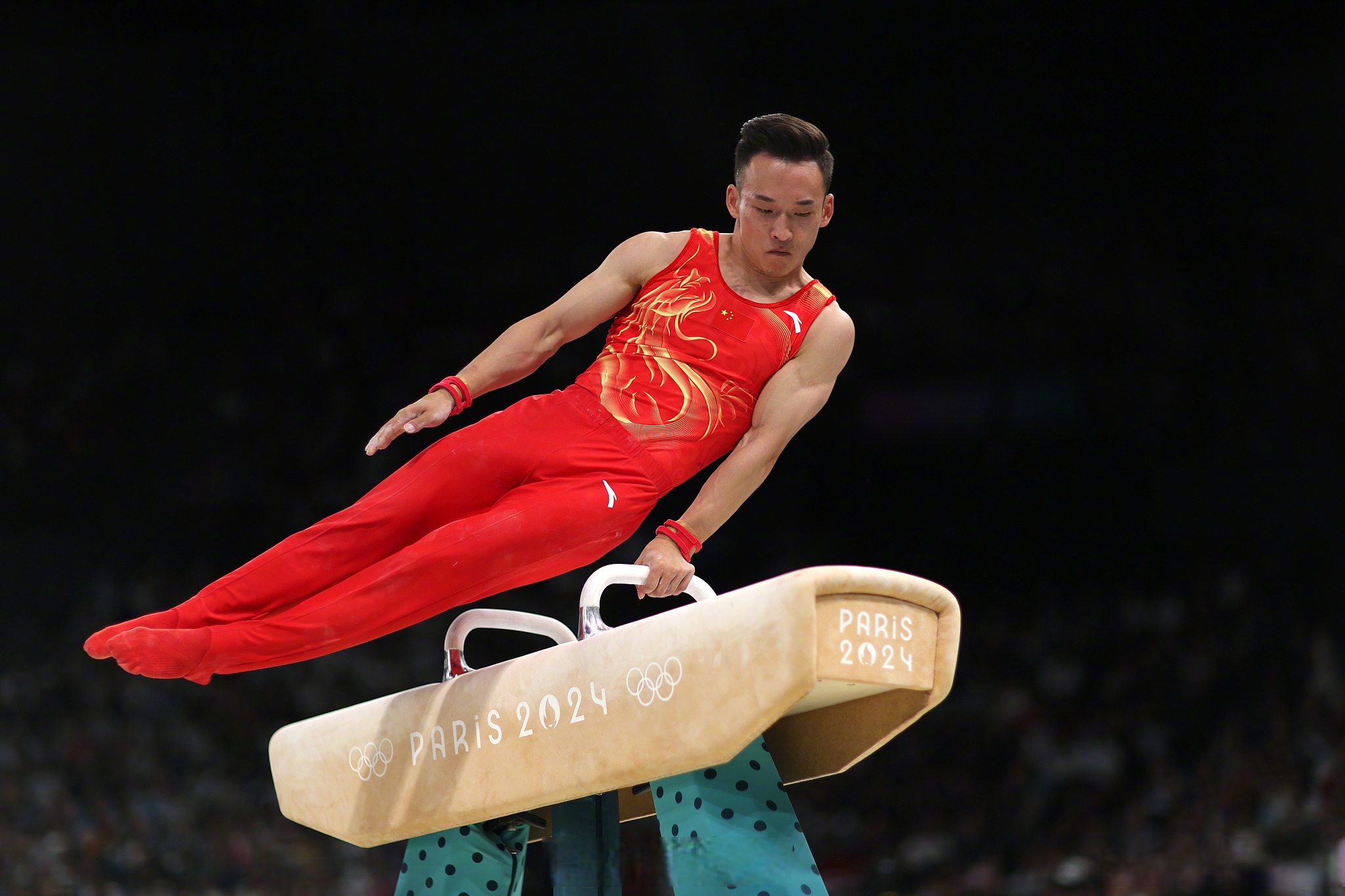 优秀运动员展现实力，夺魁竞技