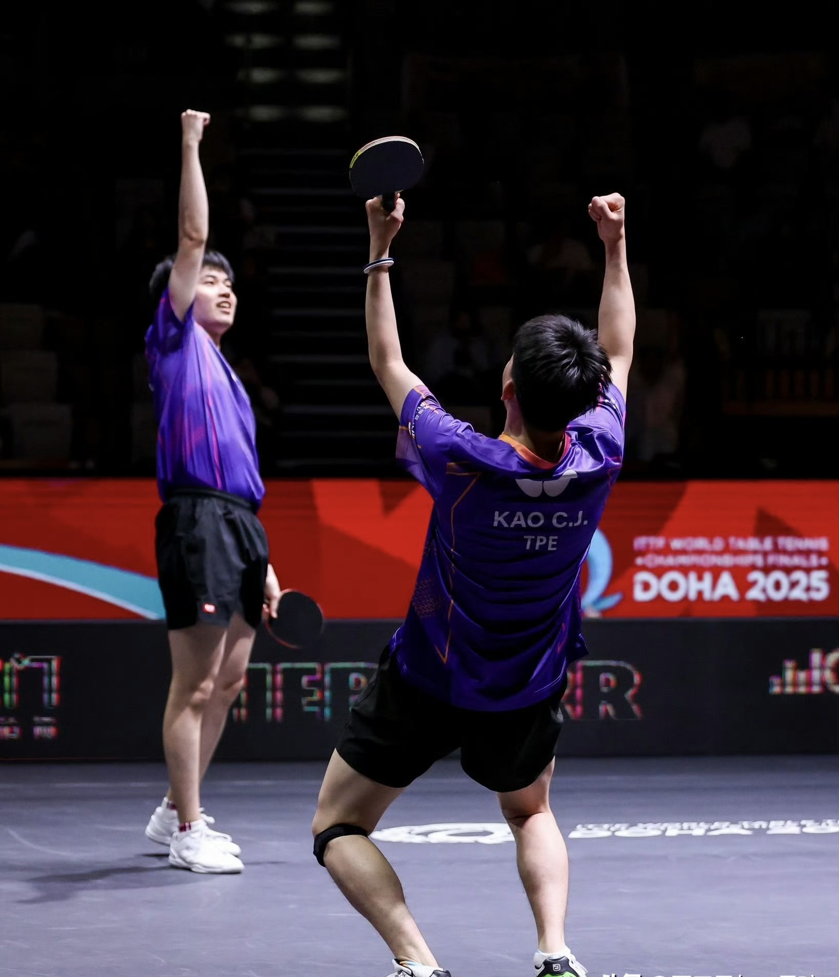 包含泰国羽毛球队绝地反击印尼羽毛球队，林丹统治全场的词条