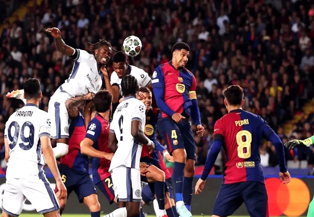 欧冠资格赛热门冷门并存，球迷过瘾看球的简单介绍