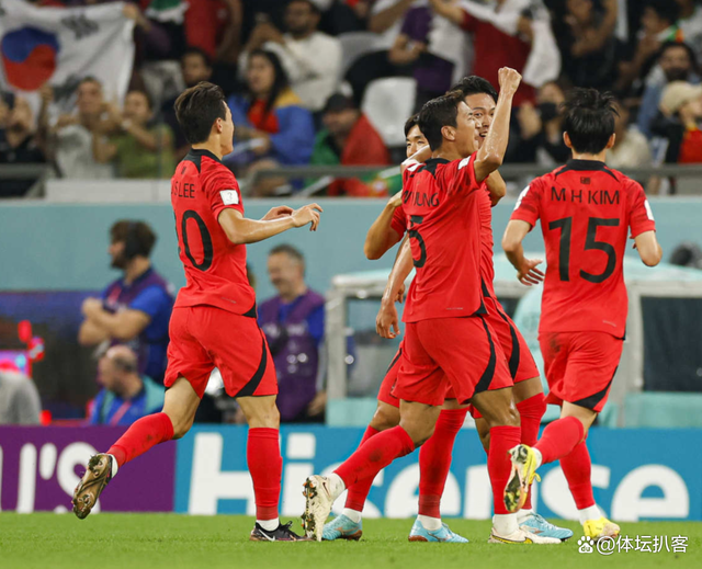 捷克队与斯洛伐克队激战,胜负难定 捷克队与斯洛伐克队激战,胜负难定