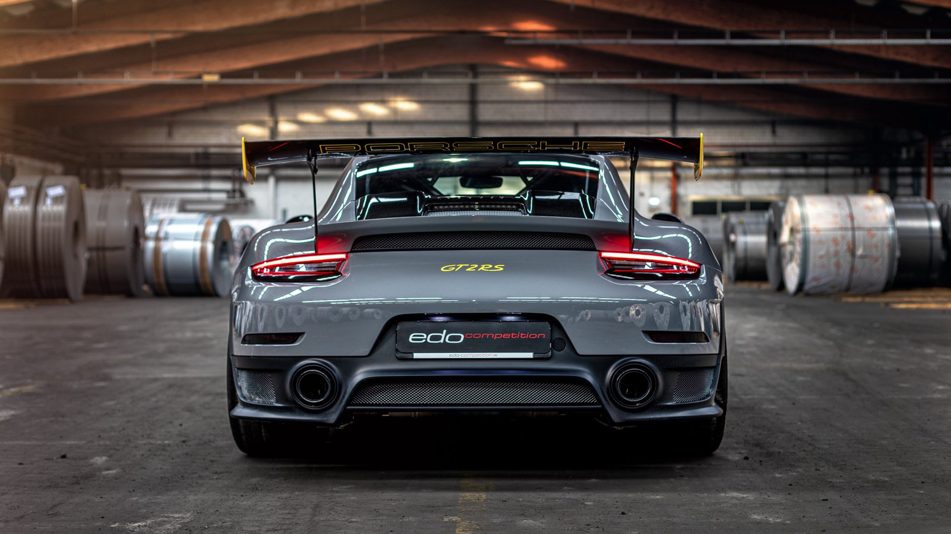 东方力量与西方绿茵,当中国制霸曼联的传奇预言遇上阿劳霍季后赛抢七的统治时刻