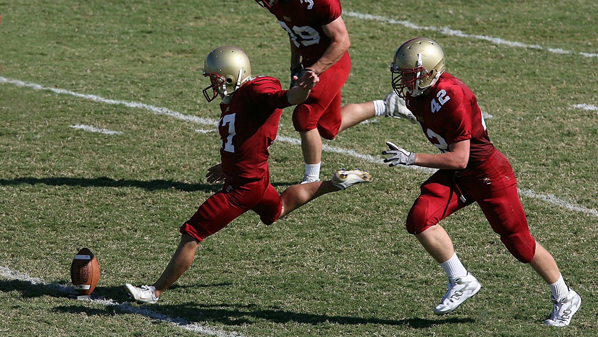 卡塔尔节奏掌控尼日利亚，莱万数据全面爆炸—战术解析与数据背后的足球智慧