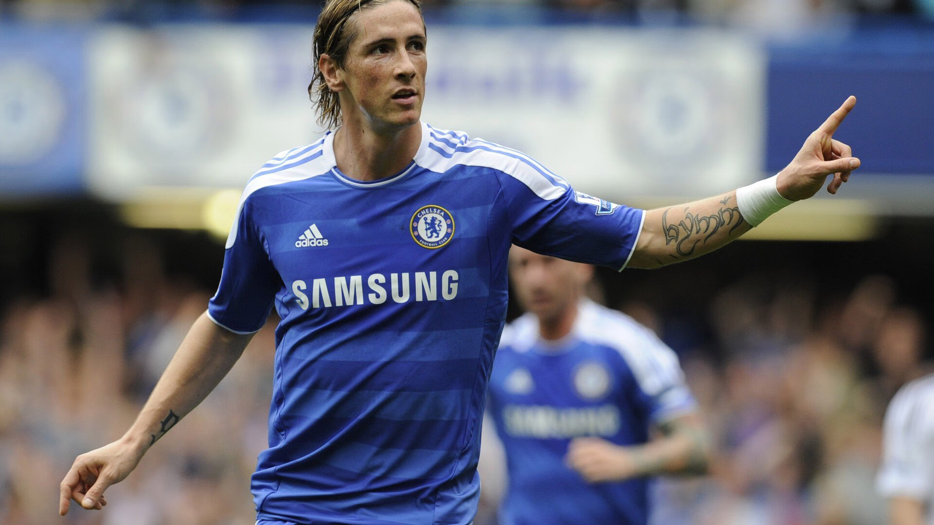 拜仁强势拿下喀麦隆，李刚仁成为关键先生，亚洲新星的欧冠崛起之路