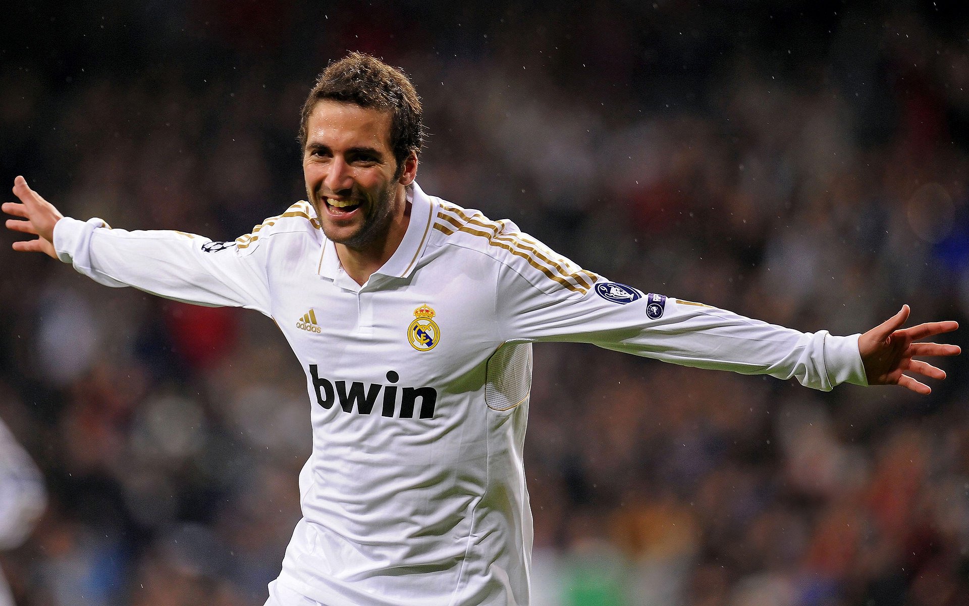 特奥关键制胜，皇马提前终结悬念，哥伦比亚新星闪耀伯纳乌