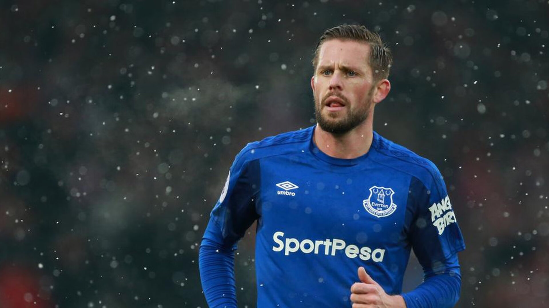 法拉利力克阿斯顿马丁，诺里斯高光表现引爆赛道