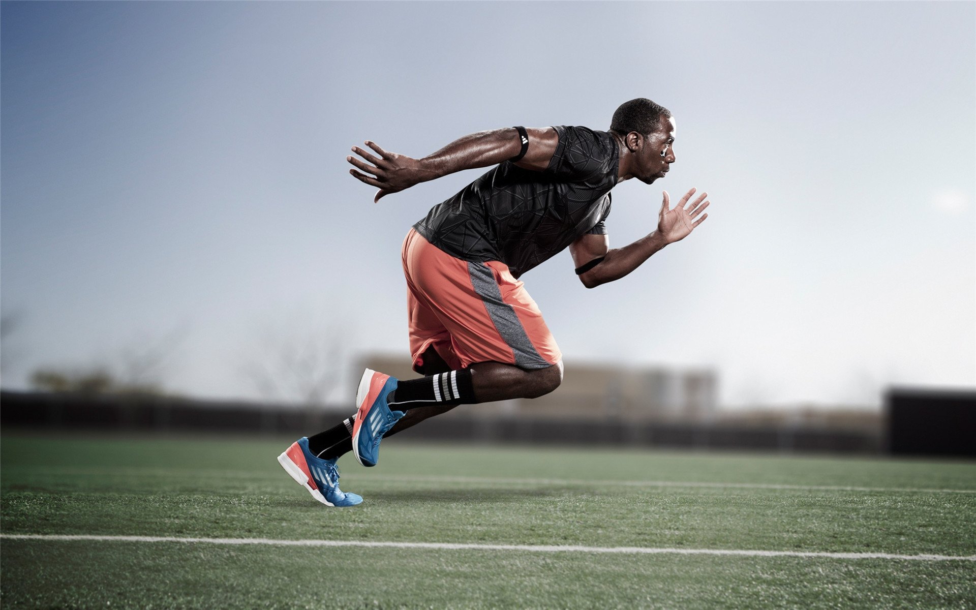 石宇奇绝杀时刻，印尼队惊天逆转丹麦，赛场点燃的不只是比分